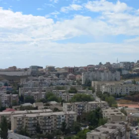 In Baku 91.0 m² apartment is for sale - Image 9