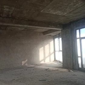 In Baku 225.0 m² apartment is for sale - Image 7