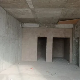 In Baku 225.0 m² apartment is for sale - Image 8