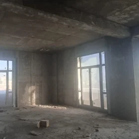 In Baku 225.0 m² apartment is for sale - Image 10