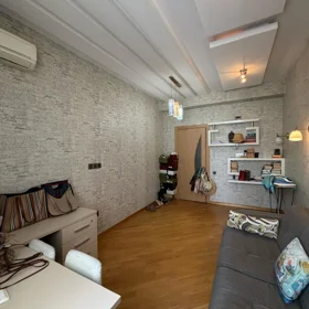 In Xətai rayonu 202.0 m² apartment is for sale - Image 2