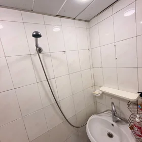 In Baku 50.0 m² apartment is for rent - Image 8