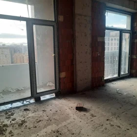 In Baku 195.0 m² apartment is for sale - Image 6