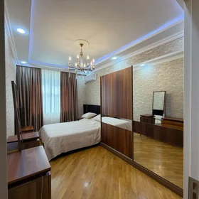 In Baku 70.0 m² apartment is for rent - Image 9