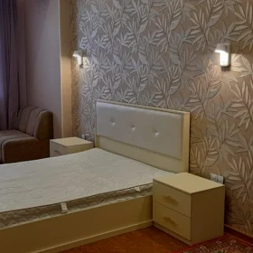 In Baku 150.0 m² apartment is for rent - Image 9