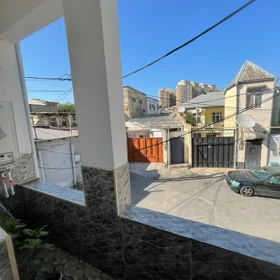In Baku 140.0 m² house with 5.0 rooms is for sale - Image 6