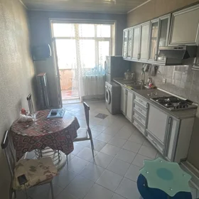 In Baku 97.0 m² apartment is for sale - Image 2