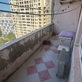 In Baku 97.0 m² apartment is for sale - Image 8