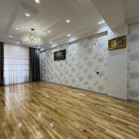 In Baku 125.0 m² apartment is for sale - Image 8