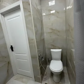 In Baku 65.0 m² apartment is for rent - Image 7