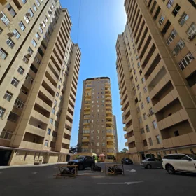 In Baku 147.0 m² apartment is for sale - Image 3