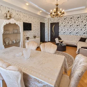 In Baku 78.0 m² apartment is for sale - Image 2