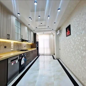 In Baku 128.0 m² apartment is for sale - Image 2