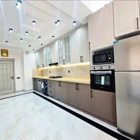 In Baku 128.0 m² apartment is for sale - Image 9