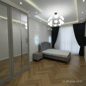 In Baku 107.0 m² apartment is for sale - Image 9