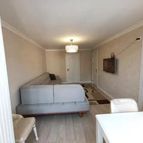 In Baku 70.0 m² apartment is for sale - Image 2