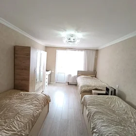 In Baku 70.0 m² apartment is for sale - Image 4
