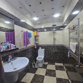 In Khirdalan 63.0 m² apartment is for sale - Image 9