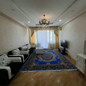 In Baku 140.0 m² apartment is for sale - Image 3