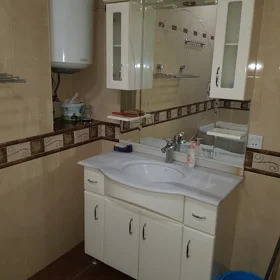 In Baku 120.0 m² apartment is for rent - Image 4
