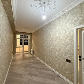 In Baku 100.0 m² apartment is for sale - Image 8