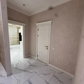 In Baku 148.0 m² apartment is for rent - Image 10