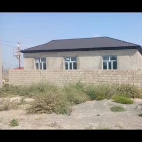 In nan 300.0 m² house with 5.0 rooms is for sale - Image 4