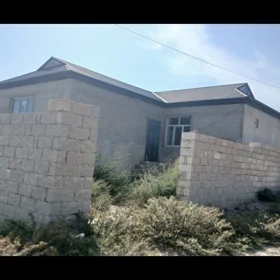 In nan 300.0 m² house with 5.0 rooms is for sale - Image 7