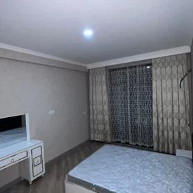 In Baku 80.0 m² apartment is for rent - Image 3
