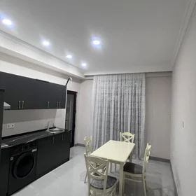 In Baku 80.0 m² apartment is for rent - Image 4