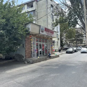In Khirdalan 33.0 m² commercial is for sale - Image 2