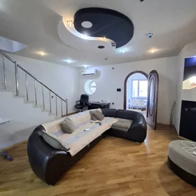 In Baku 115.0 m² apartment is for rent - Image 4
