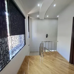 In Baku 115.0 m² apartment is for rent - Image 8