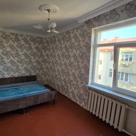 In Baku 60.0 m² apartment is for rent - Image 3