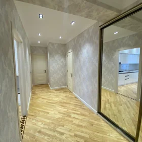 In Baku 92.0 m² apartment is for sale - Image 5