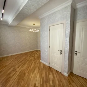 In Baku 92.0 m² apartment is for sale - Image 9