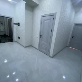 In Baku nan m² apartment is for sale - Image 4