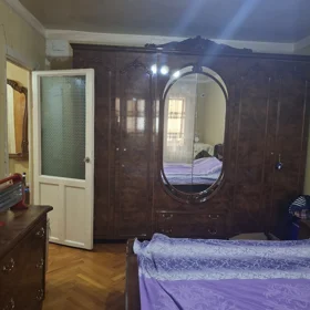 In Baku 50.0 m² apartment is for sale - Image 2