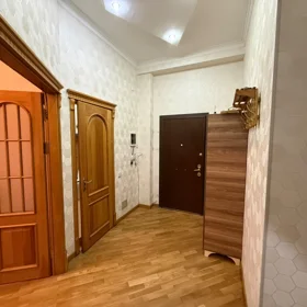 In Baku 90.0 m² apartment is for rent - Image 6