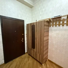 In Baku 90.0 m² apartment is for rent - Image 8