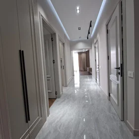 In Baku 113.0 m² apartment is for sale - Image 8