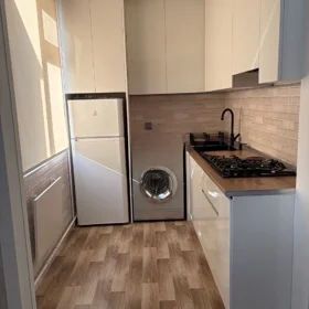 In Baku 60.0 m² apartment is for rent - Image 5