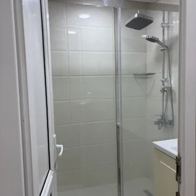 In Baku 60.0 m² apartment is for rent - Image 8
