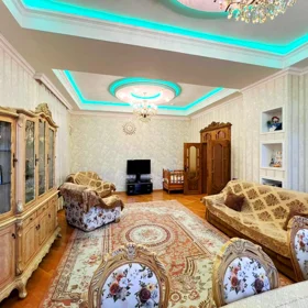 In Rəsulzadə qəsəbəsi 500.0 m² house with 7.0 rooms is for sale - Image 6