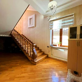 In Rəsulzadə qəsəbəsi 500.0 m² house with 7.0 rooms is for sale - Image 9