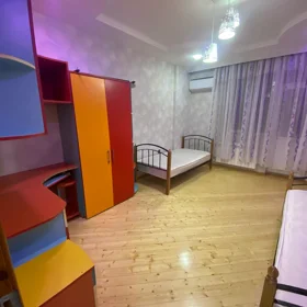 In Baku 103.0 m² apartment is for sale - Image 4