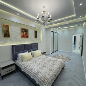 In Baku 98.0 m² apartment is for sale - Image 2