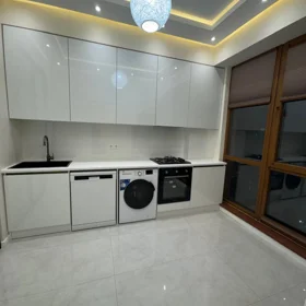In Baku 98.0 m² apartment is for sale - Image 7