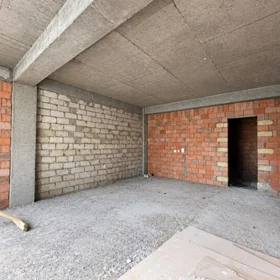 In Baku 122.0 m² apartment is for sale - Image 9