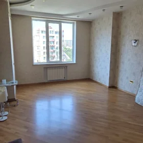 In Baku 200.0 m² apartment is for sale - Image 7